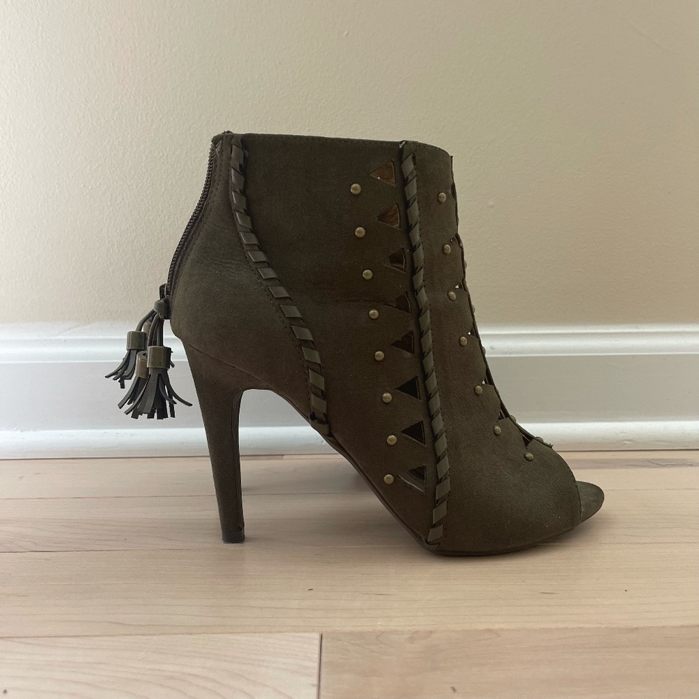Green Bootie Heel 8 NY&C